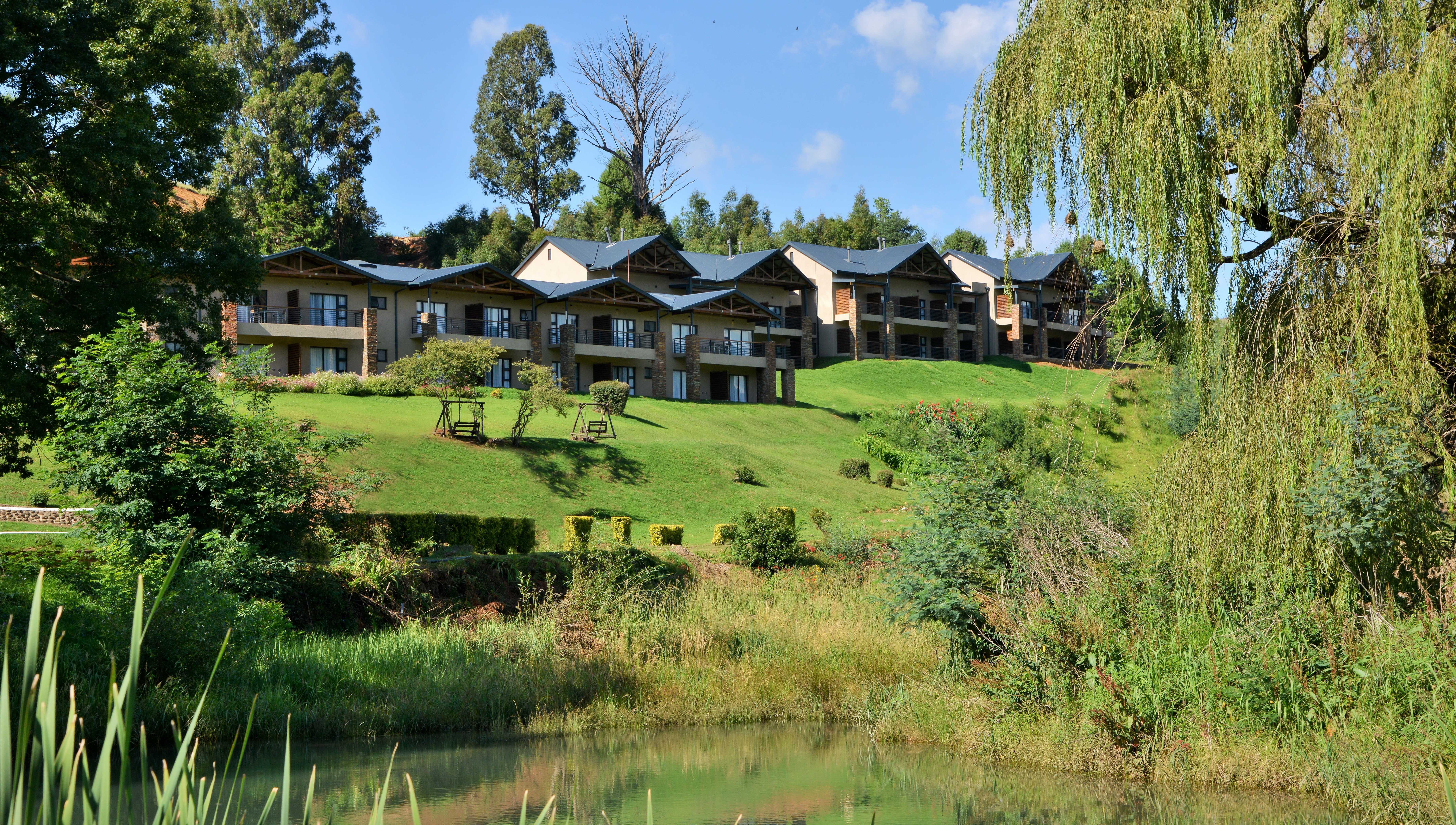 Surrounded by mountains, the resort is the base for 4X4 excursions up the Sani Pass,